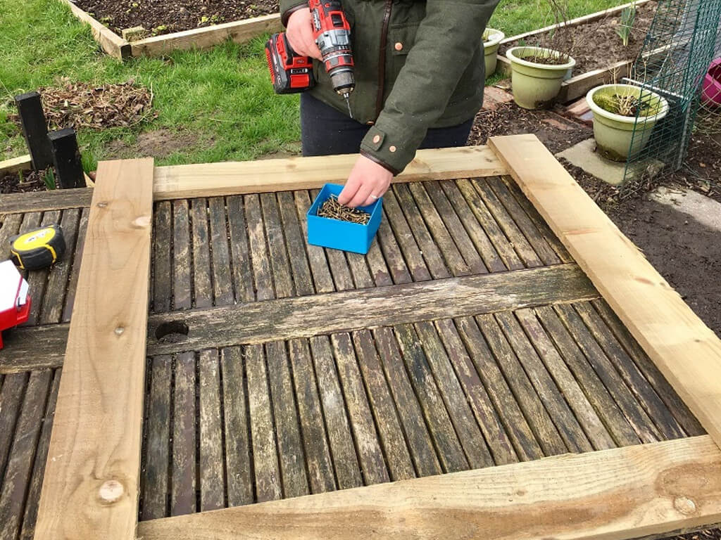 The basic frame of a terrace decoration