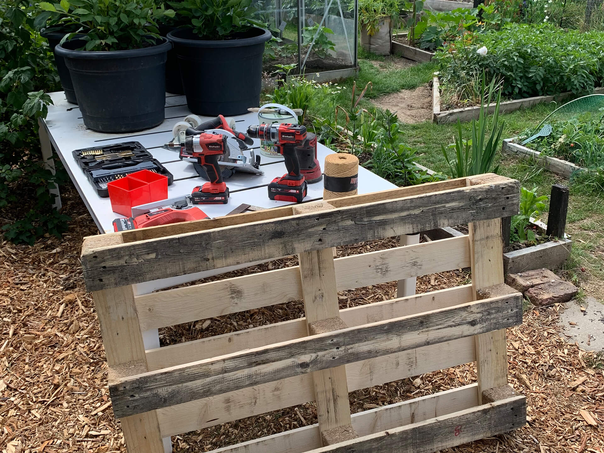 Einhell products & materials that are being used for building the trug on wheels. 