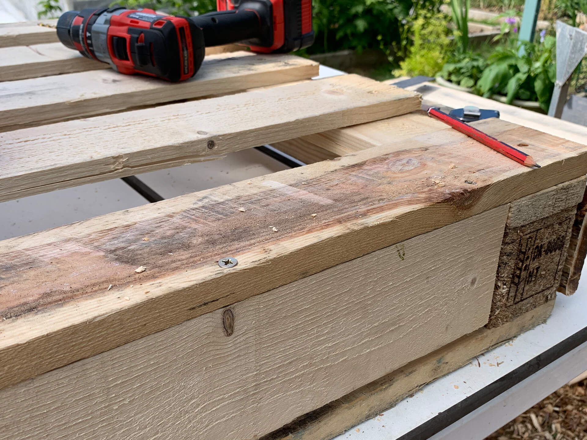Side image of the basic framework.