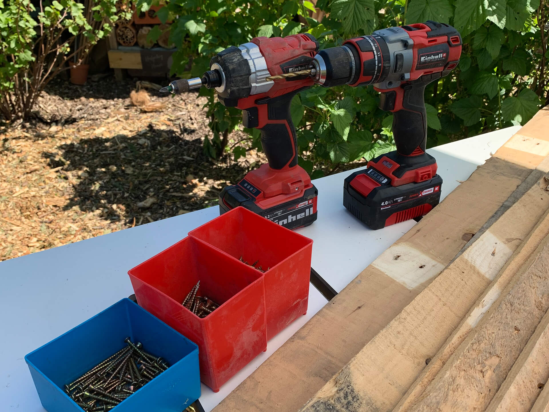Einhell products & materials that are being used for building the herb planter. 