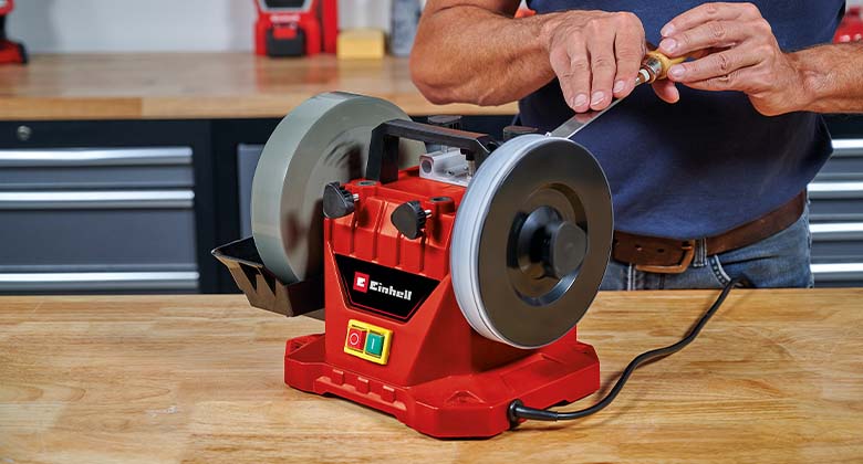 wet grinder in side perspective